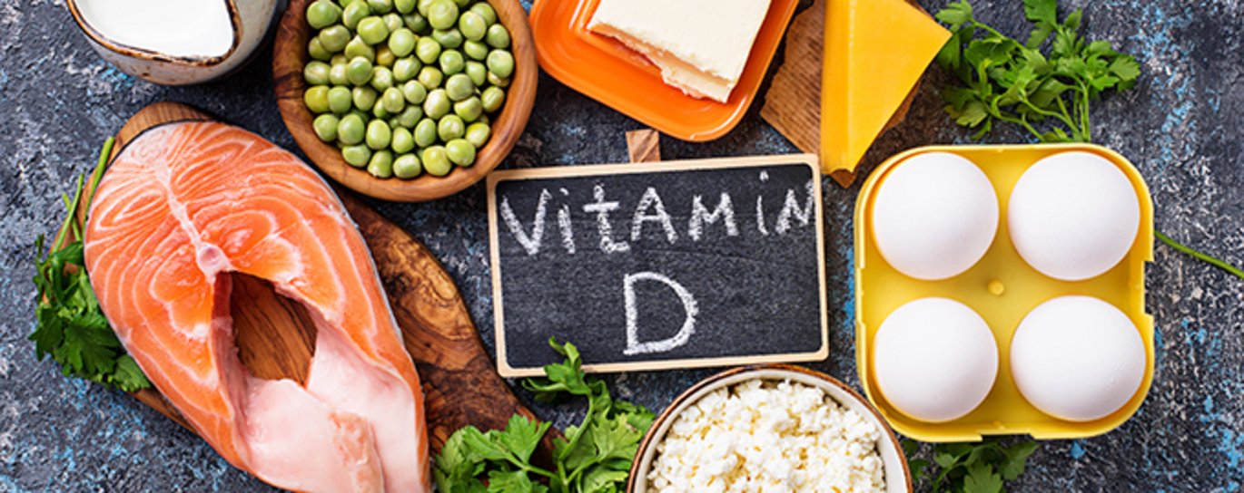 D-vitamin findes i fødevarer som æg, fed fisk og ost. Foto: Colourbox